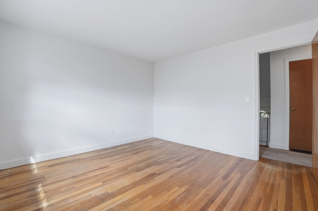 6 Pine Knoll Road Franklin, MA 02038 - Photo 13 of 37