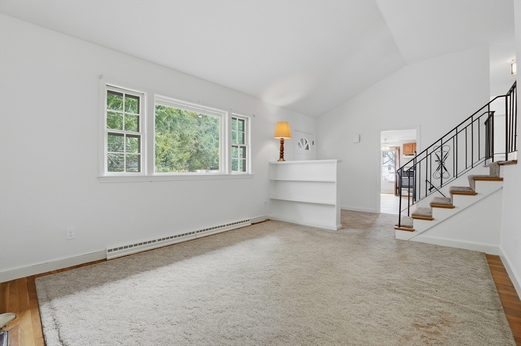 6 Pine Knoll Road Franklin, MA 02038 - Photo 5 of 37