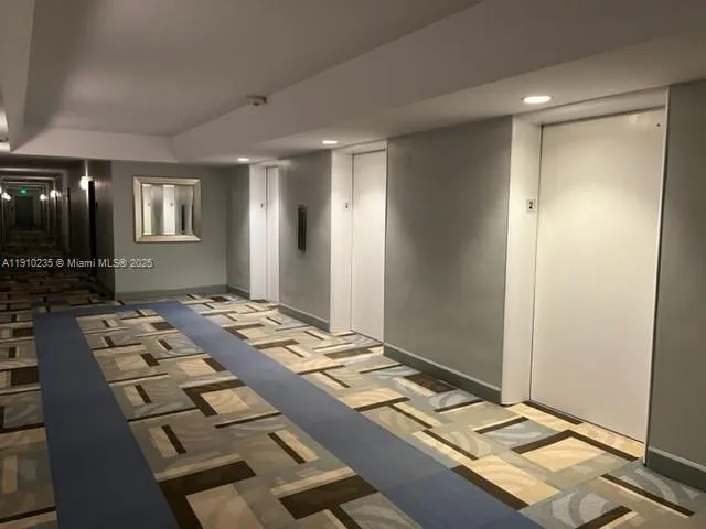 $2,800 | 7441 Wayne Avenue, Unit 2D, Miami Beach, FL 33141