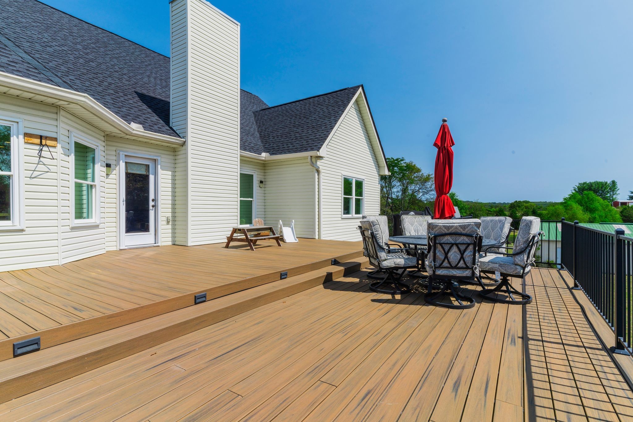 1055 Franklin Road Gallatin, TN 37066 - Photo 12 of 60 a view of a house with sitting area