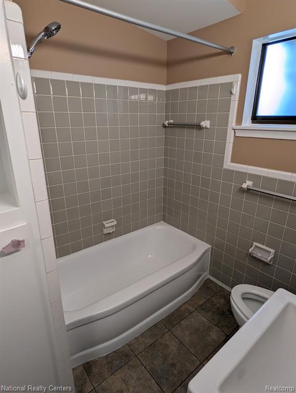 8849 Merriman Road Livonia, MI 48150 - Photo 18 of 25 Gallery Image 18
