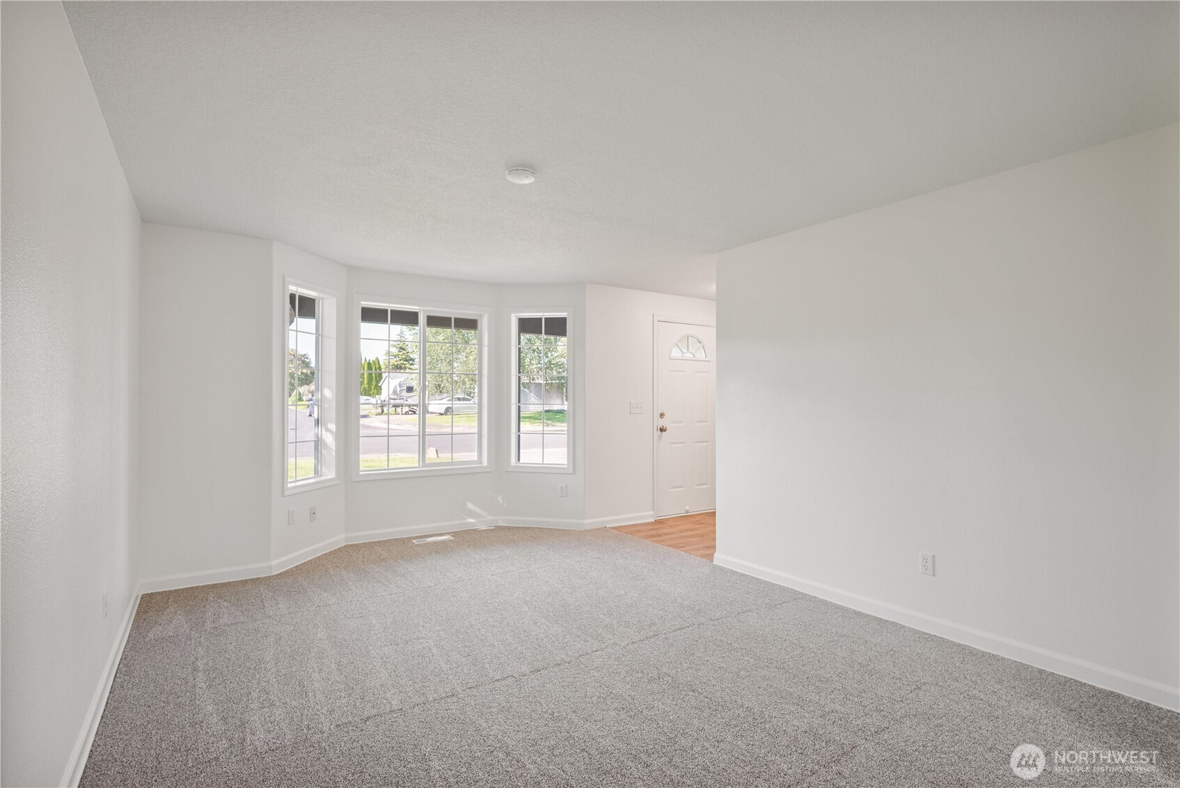 141 Vermillion Road Kelso, WA 98626 - Photo 4 of 38