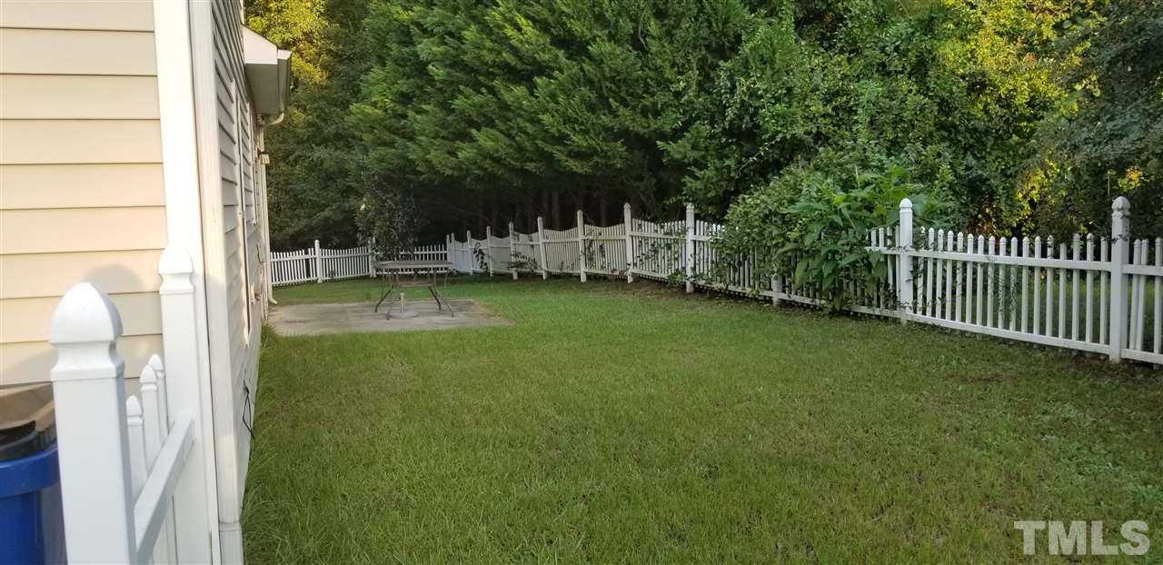2716 Lead Crystal Court Raleigh, NC 27610 - Photo 4 of 16