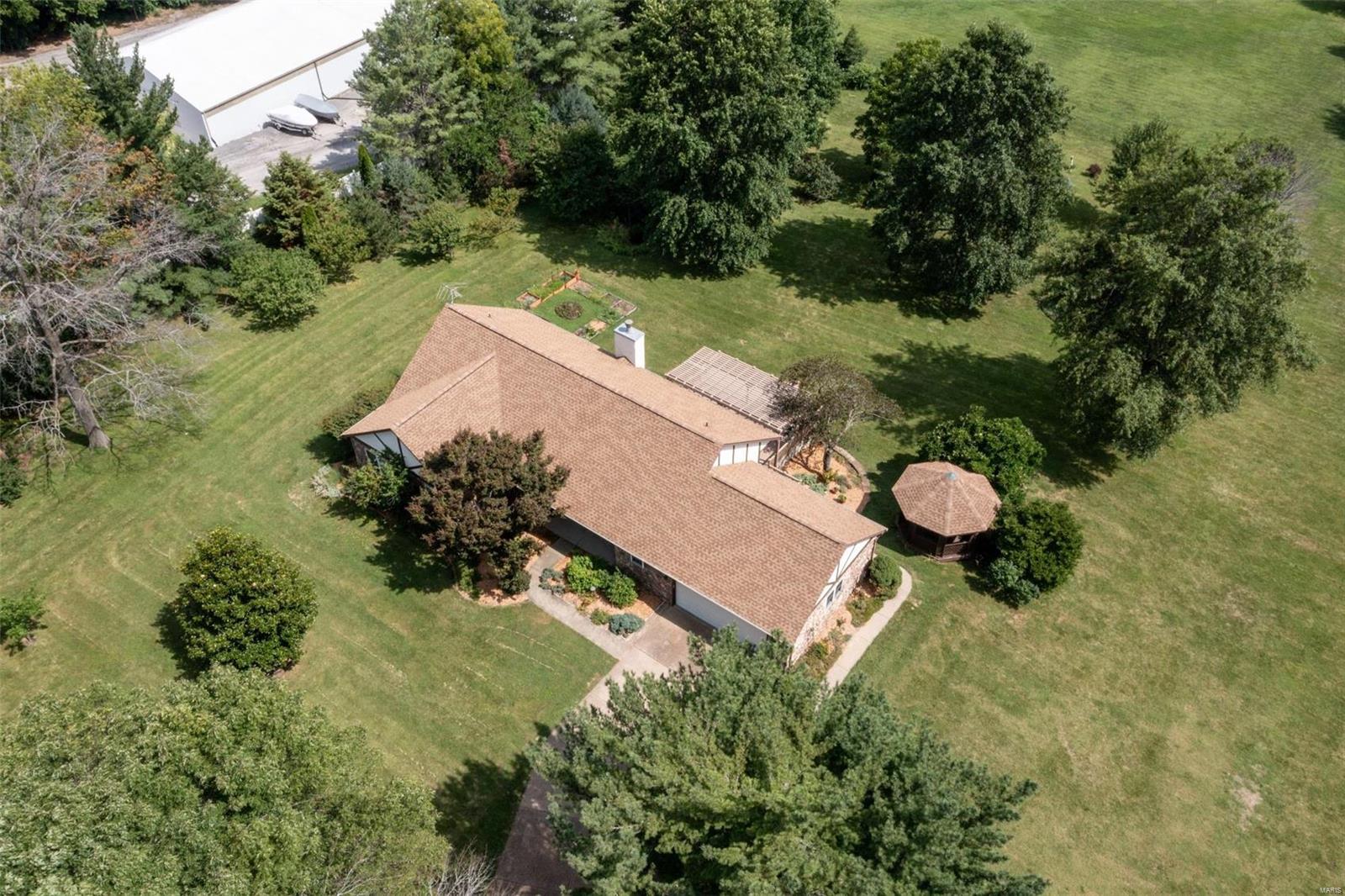18 Phillips Lane Shiloh, IL 62221 - Photo 53 of 63 Gallery Image 53