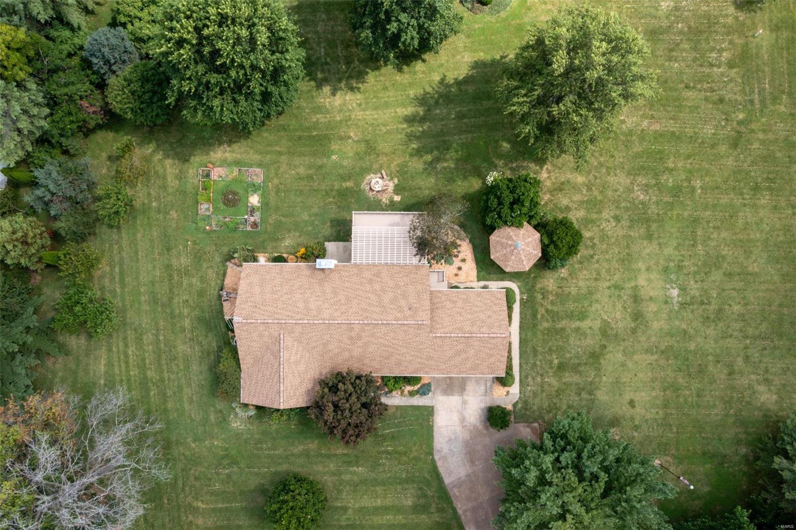 18 Phillips Lane Shiloh, IL 62221 - Photo 54 of 63 Gallery Image 54
