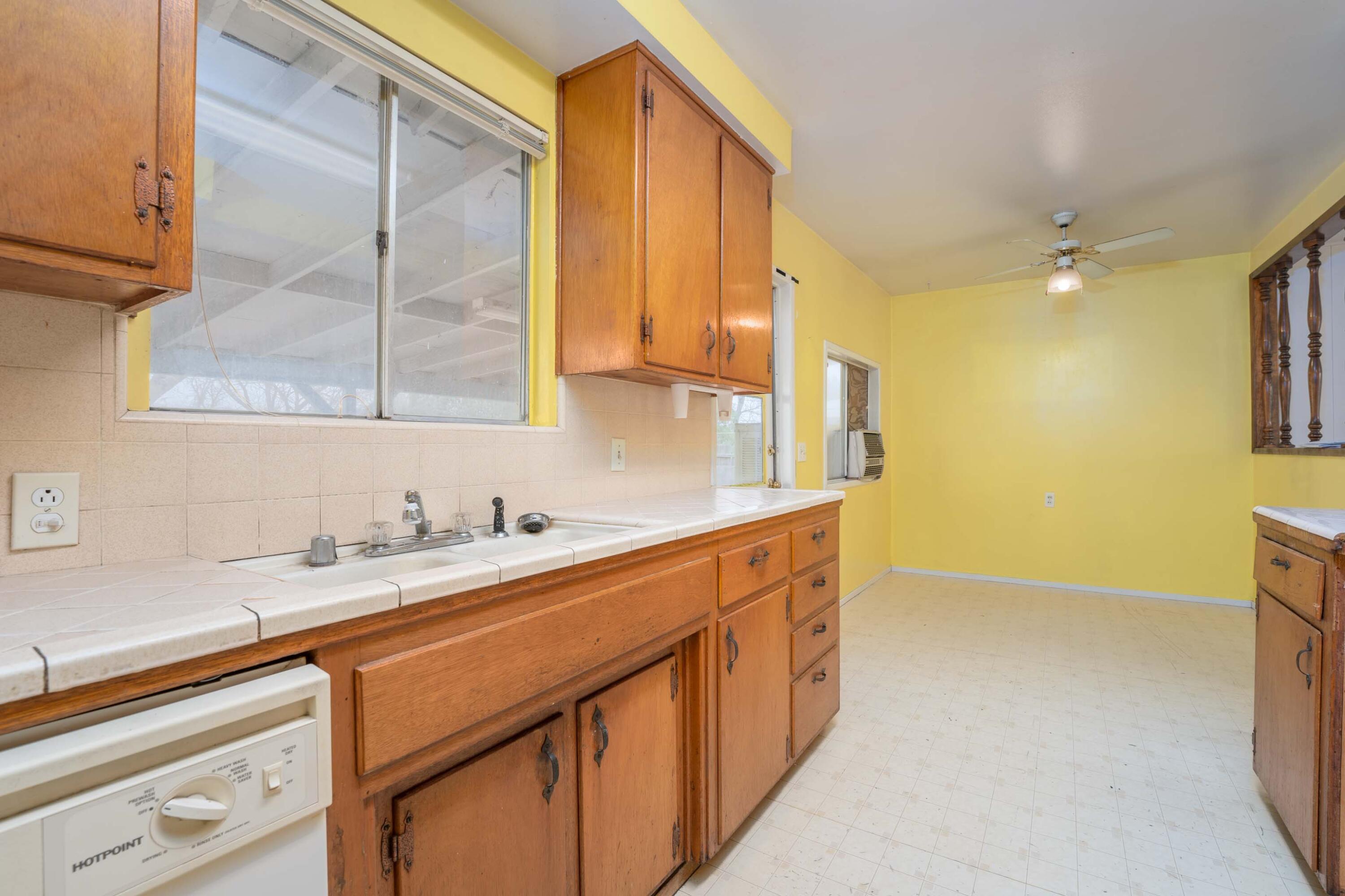 19458 Lucille Street Anderson, CA 96007 - Photo 11 of 25 19458 Lucille St (12 of 27)