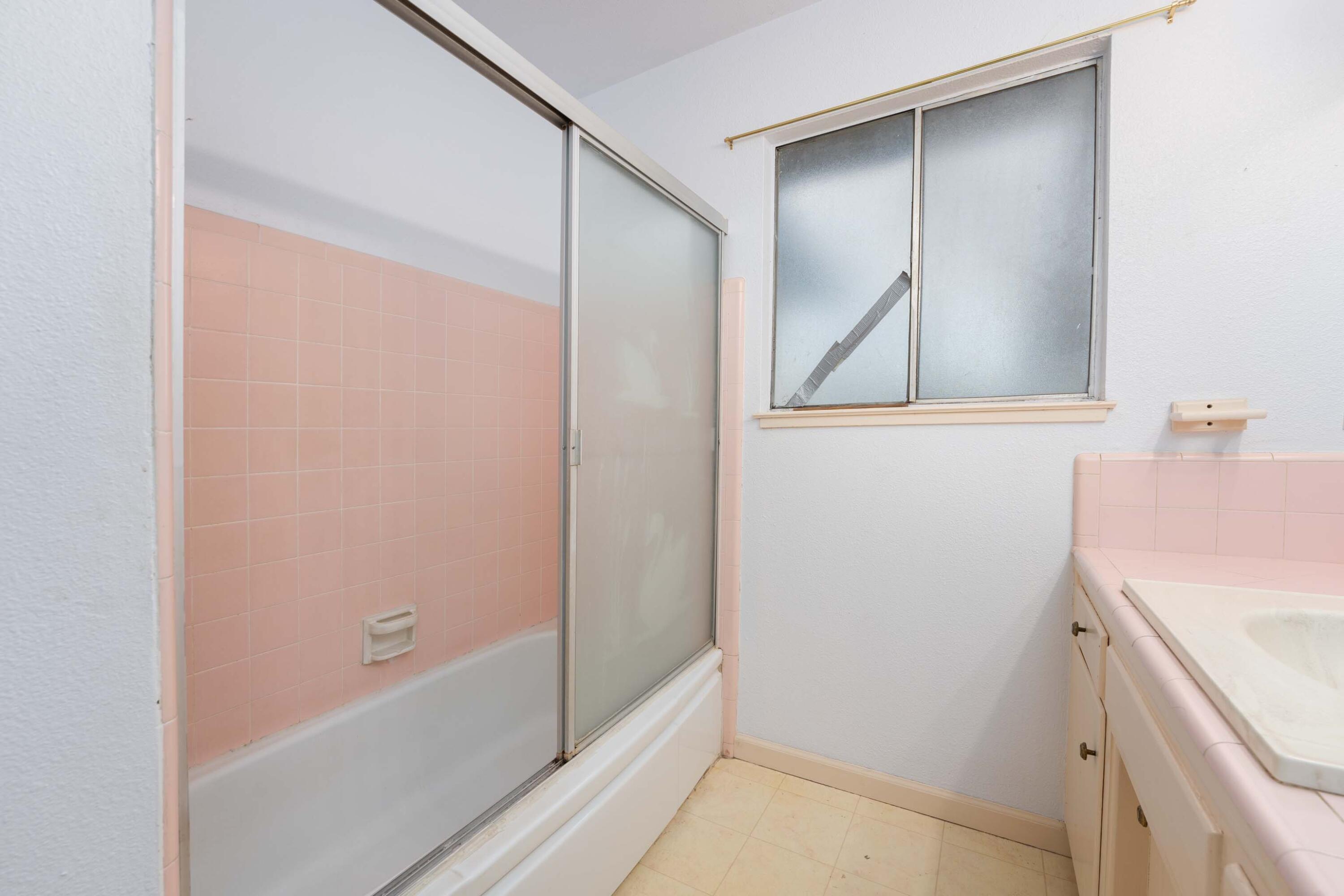 19458 Lucille Street Anderson, CA 96007 - Photo 15 of 25 19458 Lucille St (9 of 27)