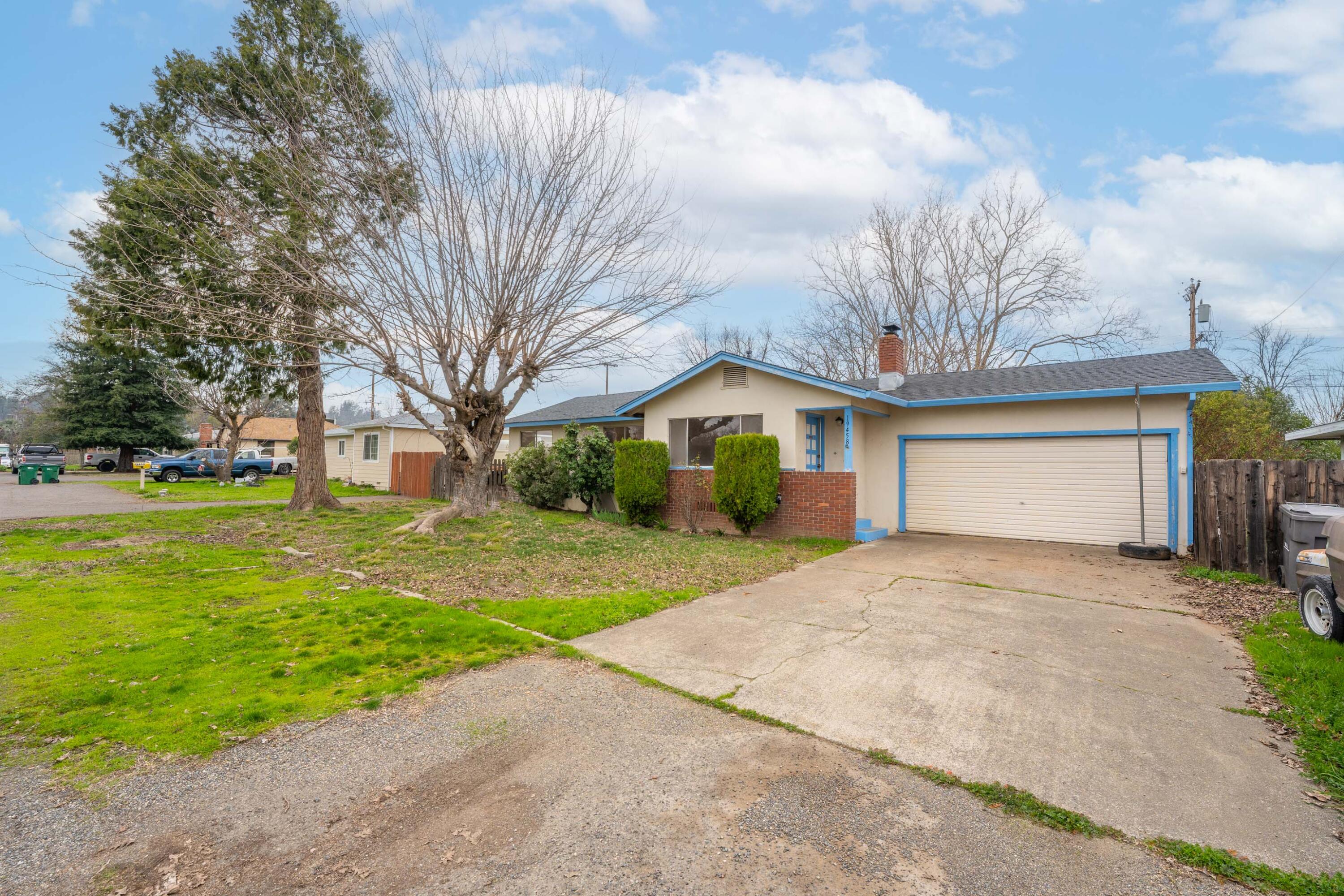 19458 Lucille Street Anderson, CA 96007 - Photo 2 of 25 19458 Lucille St (23 of 27)