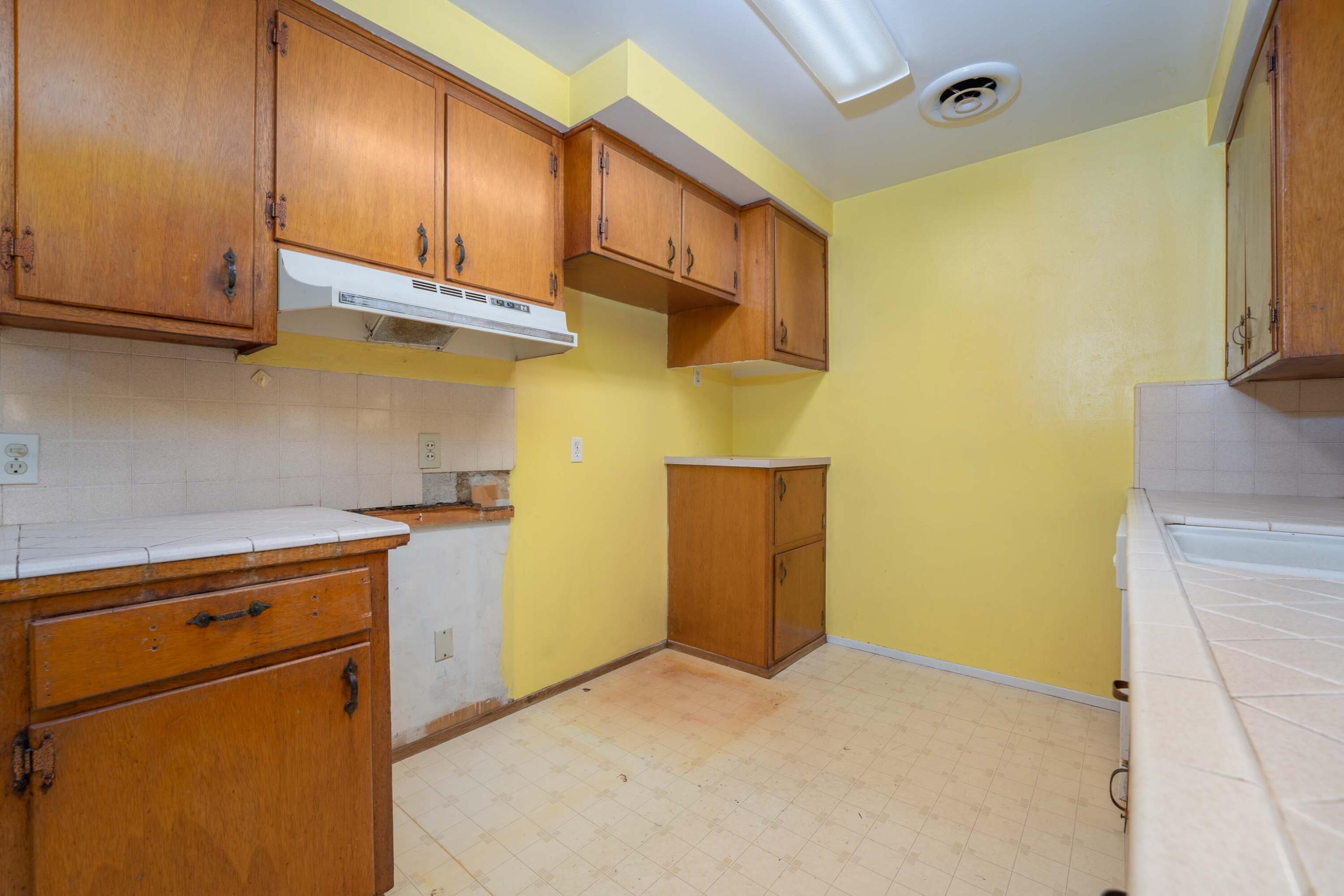 19458 Lucille Street Anderson, CA 96007 - Photo 10 of 25 19458 Lucille St (11 of 27)