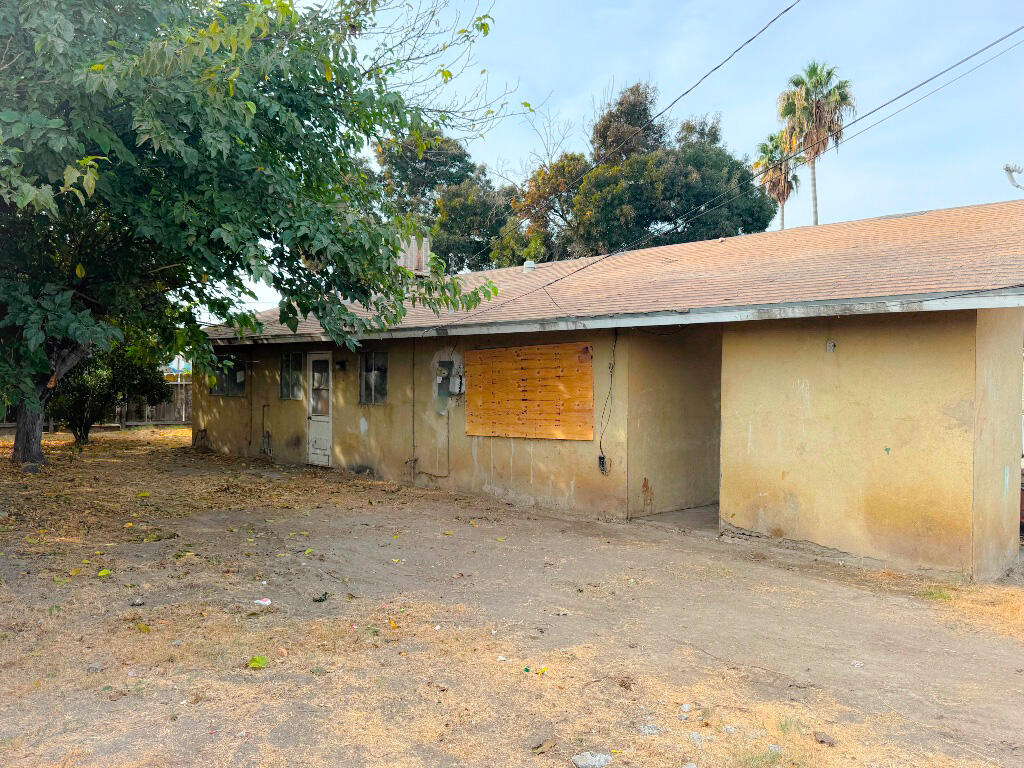 30808 Commercial Road Visalia, CA 93291 - Photo 13 of 16 02 rear