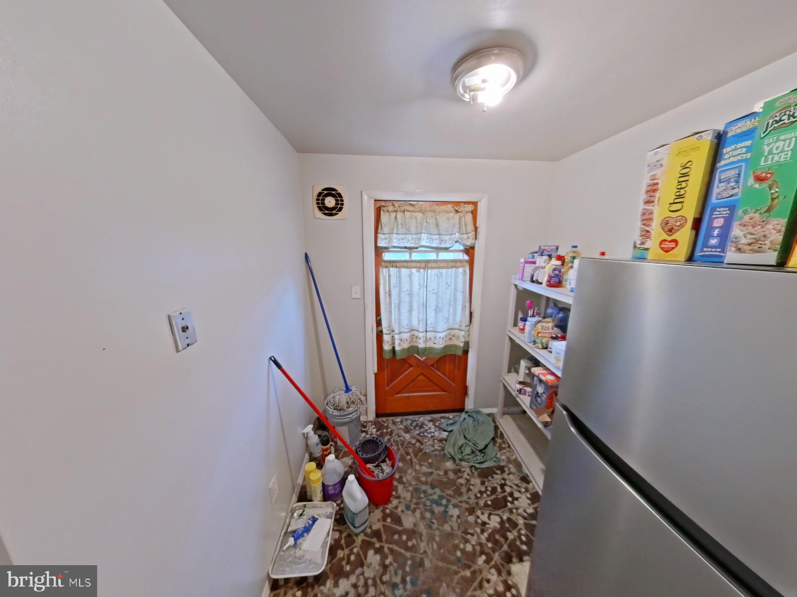1547 Rainer Road Brookhaven, PA 19015 - Photo 9 of 33 Gallery Image 9