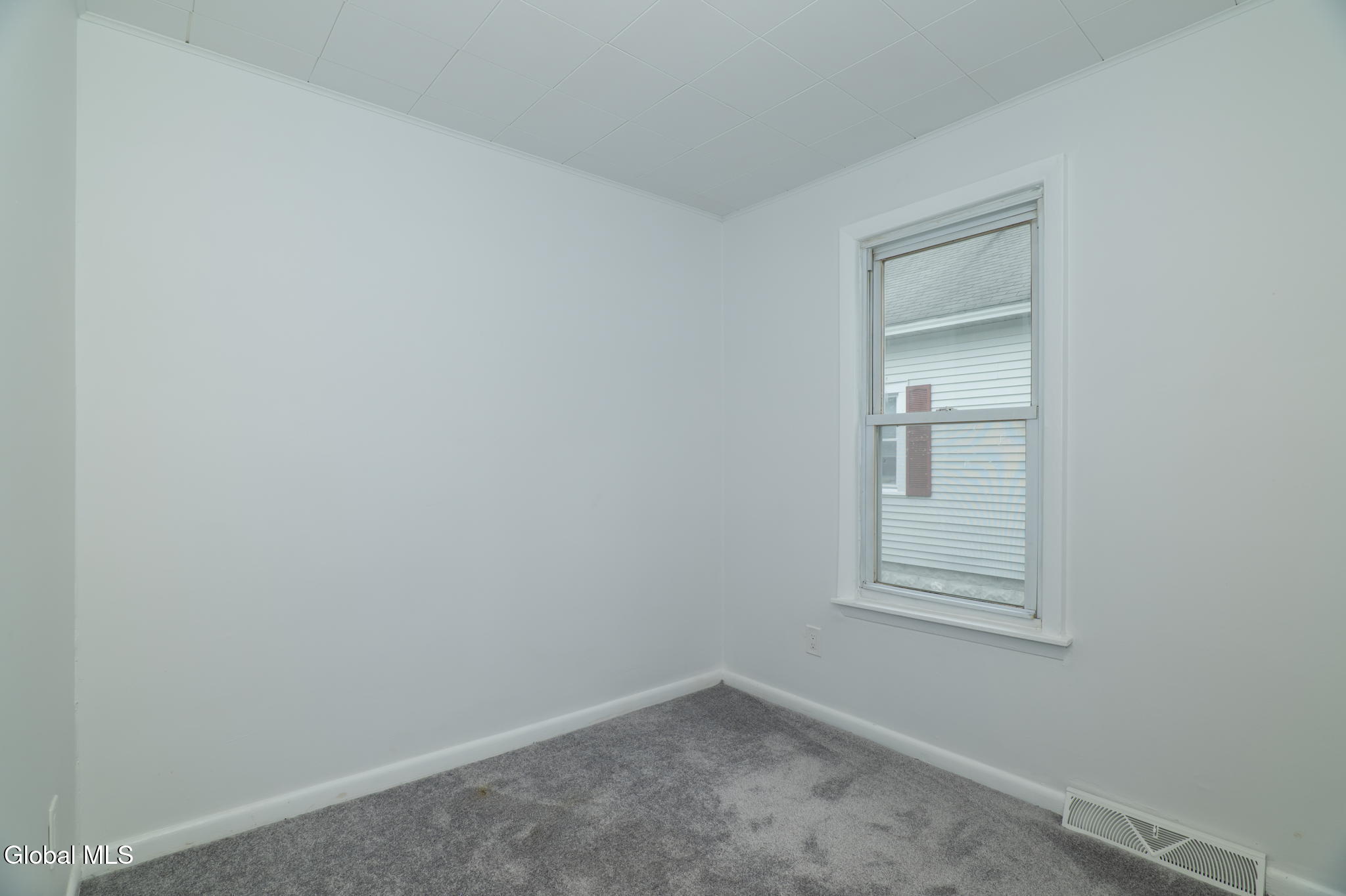 38 Morris Road Colonie, NY 12304 - Photo 11 of 26 12-web-or-mls-38MorrisRd-12