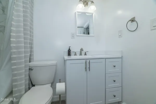 $229,000 | 38 Morris Road, Colonie, NY 12304