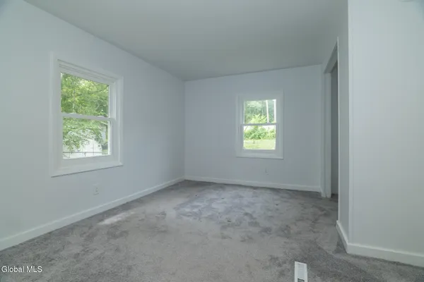 $229,000 | 38 Morris Road, Colonie, NY 12304