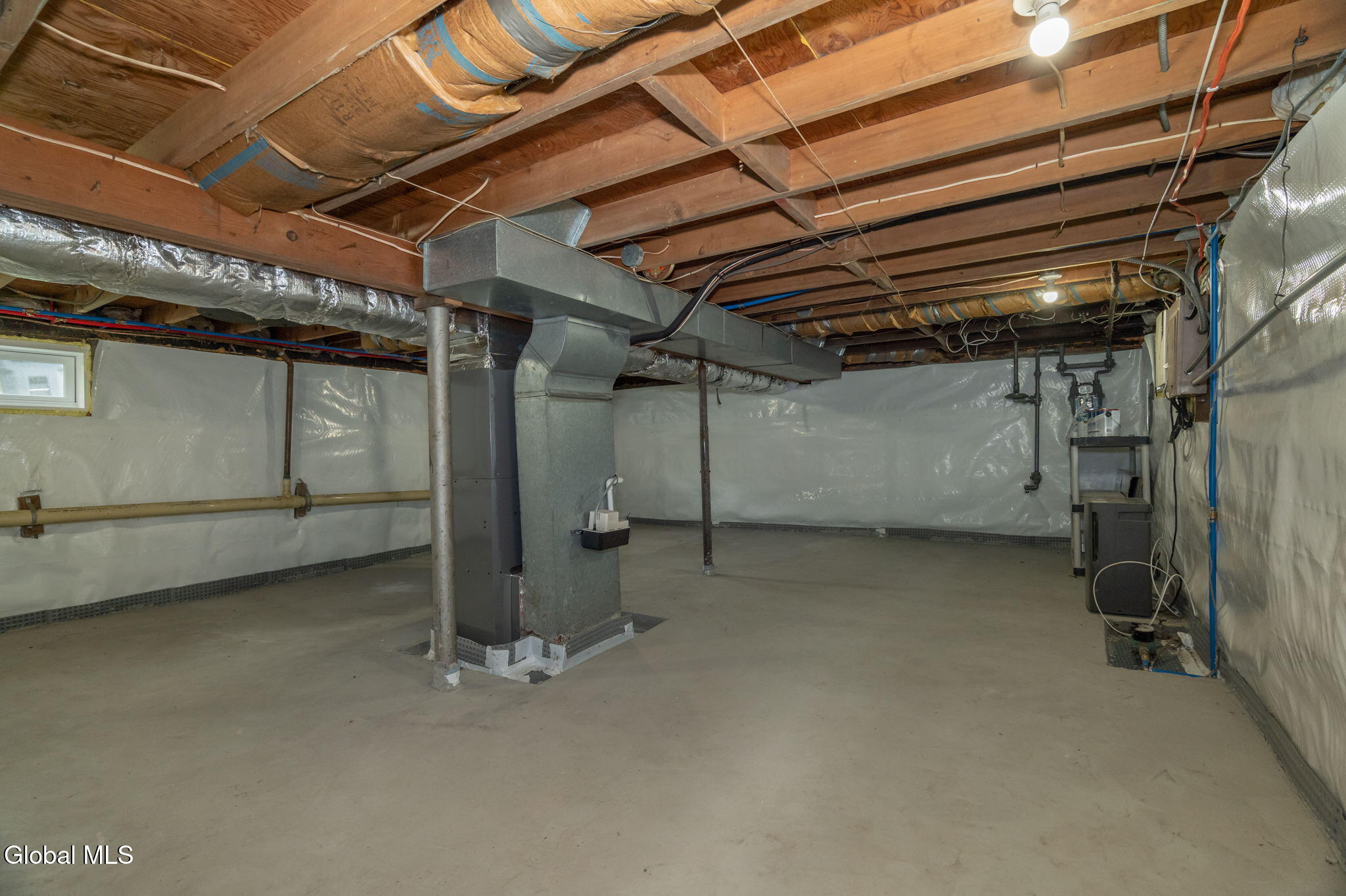 38 Morris Road Colonie, NY 12304 - Photo 23 of 26 23-web-or-mls-38MorrisRd-23