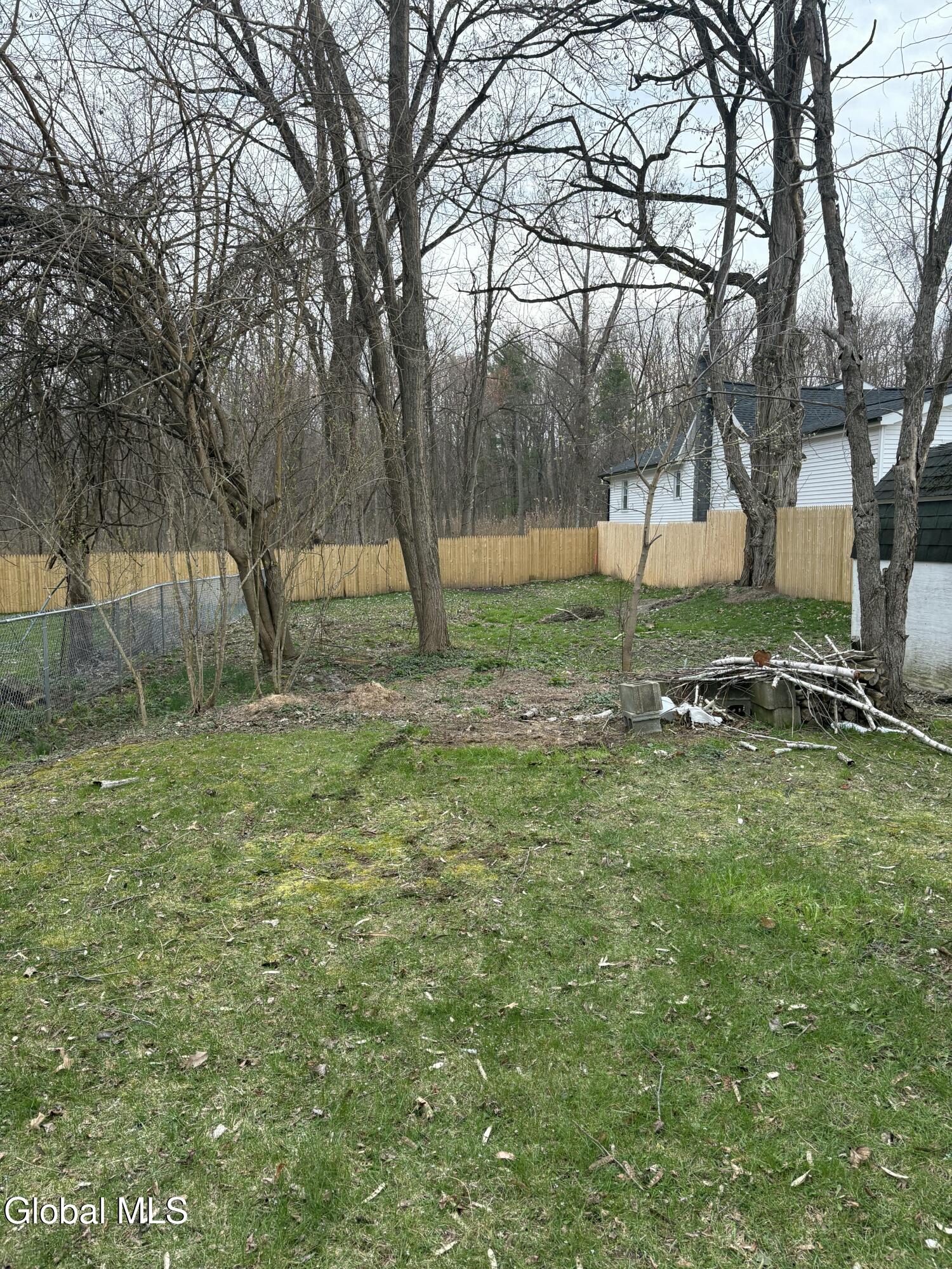 38 Morris Road Colonie, NY 12304 - Photo 26 of 26 IMG_4427