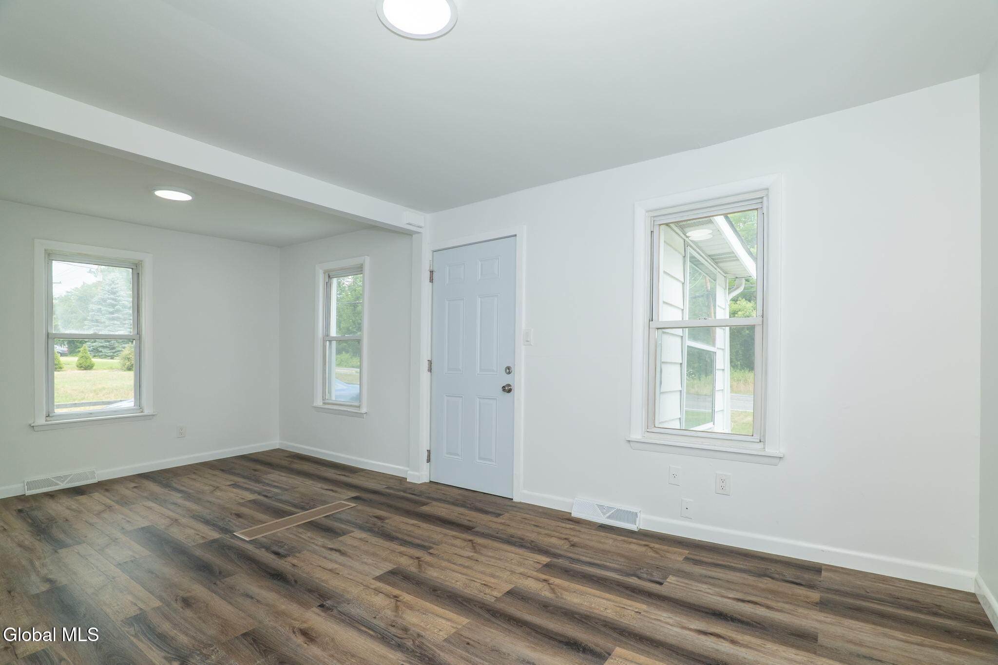 38 Morris Road Colonie, NY 12304 - Photo 4 of 26 5-web-or-mls-38MorrisRd-5