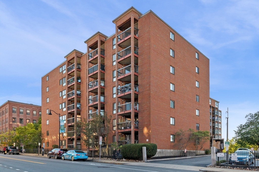 60 Rantoul Street, Unit 711 Beverly, MA 01915 - Photo 1 of 36 Gallery Image 1