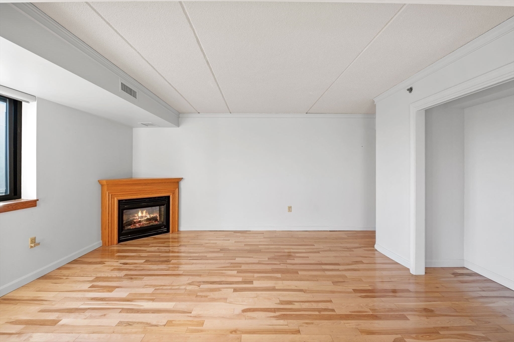 60 Rantoul Street, Unit 711 Beverly, MA 01915 - Photo 16 of 36 Gallery Image 16