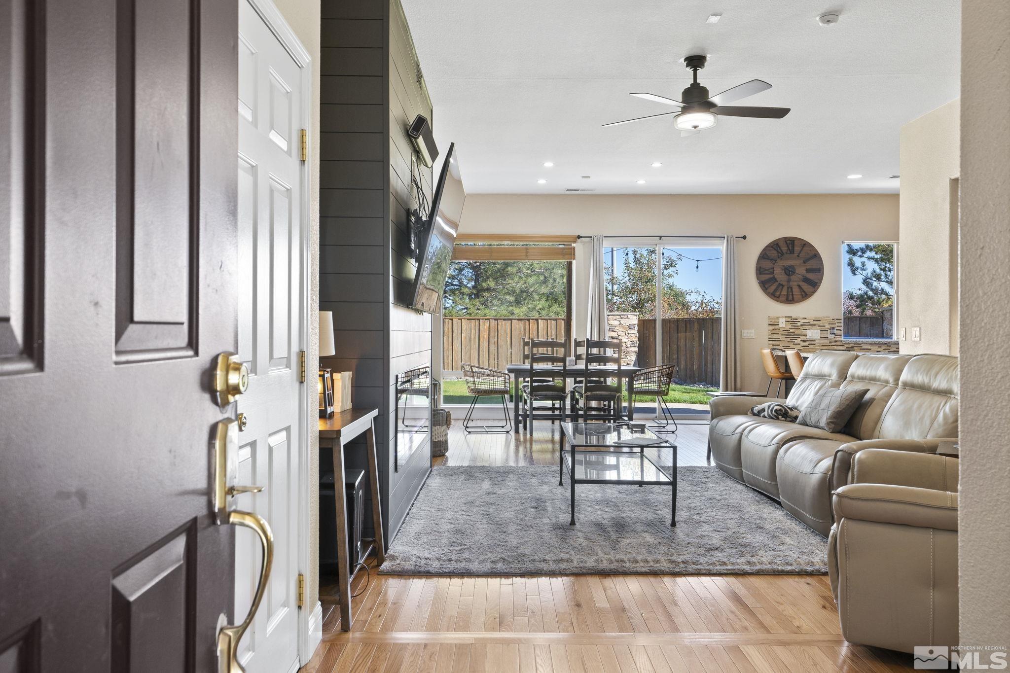 1691 Emerald Bay Drive Reno, NV 89521 - Photo 5 of 32 Photo 5