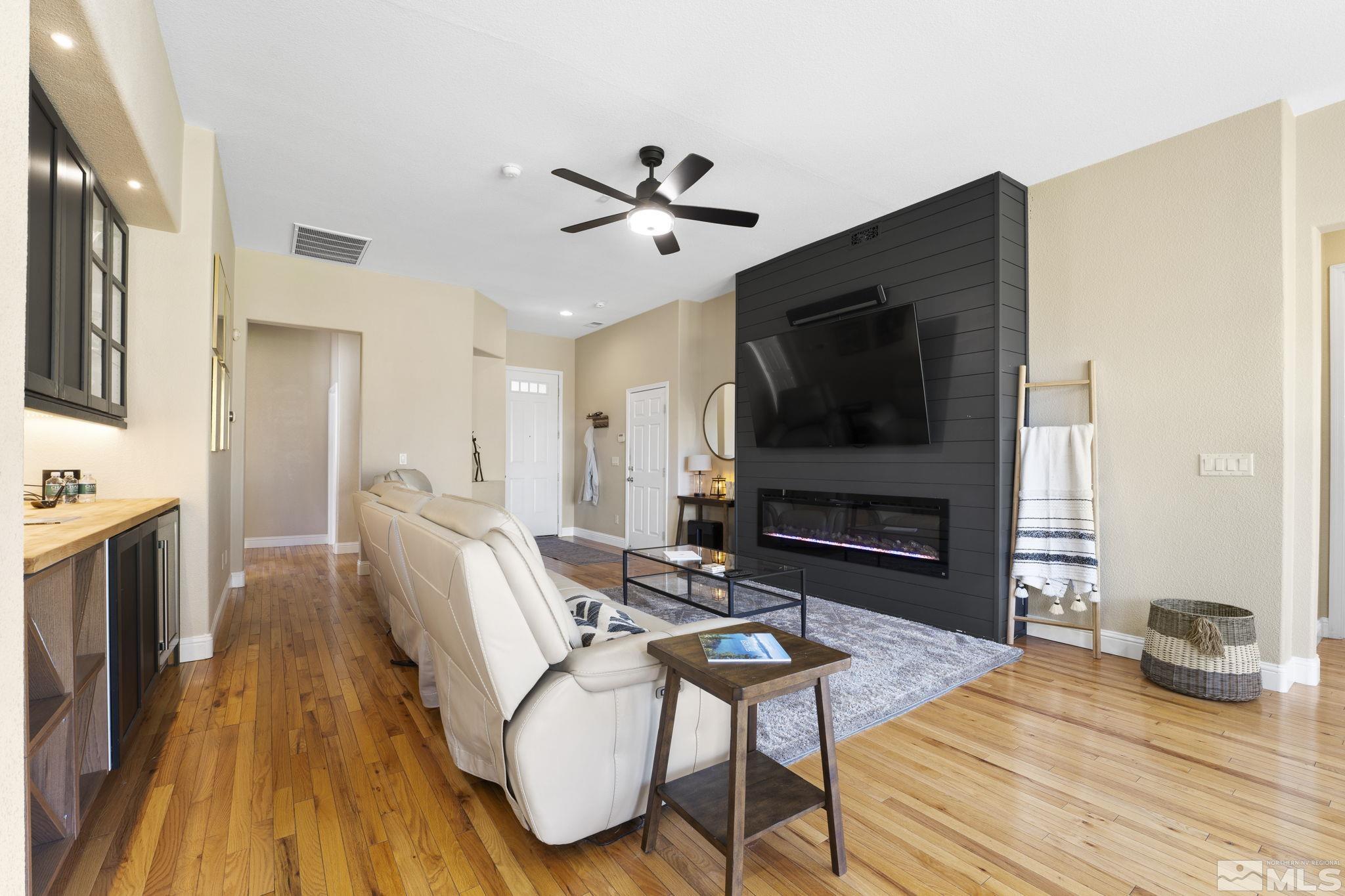1691 Emerald Bay Drive Reno, NV 89521 - Photo 9 of 32 Photo 9