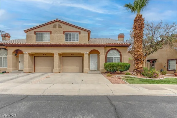 $1,600 | 690 Ambling Gait Avenue, Henderson, NV 89015