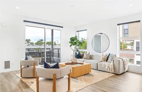 $1,849,000 | 1660 Pomona Avenue, Costa Mesa, CA 92627