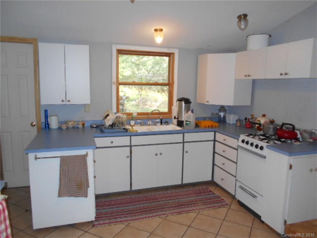 1873 Watershed Road Mars Hill, NC 28754 - Photo 17 of 26 Gallery Image 17