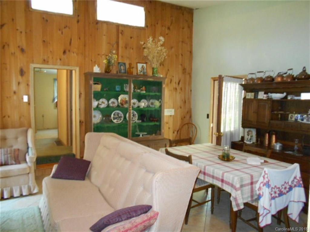 1873 Watershed Road Mars Hill, NC 28754 - Photo 10 of 26 Gallery Image 10