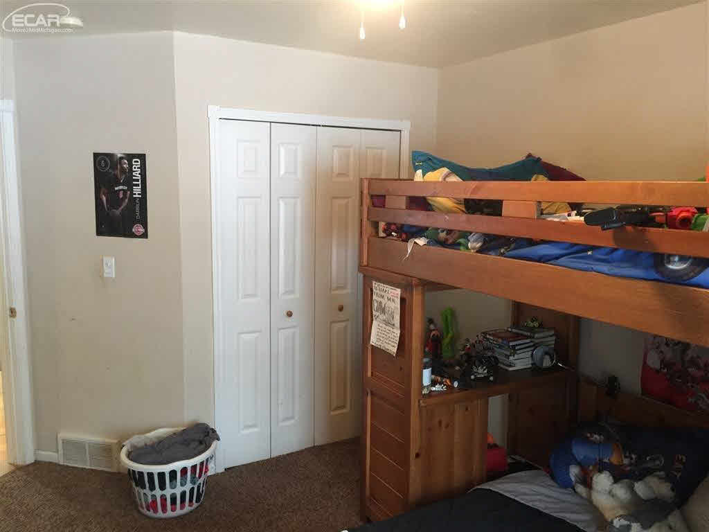 6067 Cyclone Road Otter Lake, MI 48464 - Photo 13 of 42 21404714-12.JPG