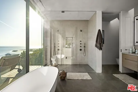 $30,000,000 | Undisclosed Address, Malibu, CA 90265