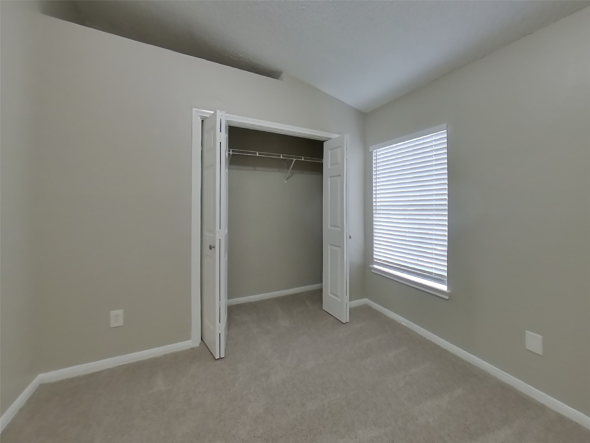 3234 Kelling Street Houston, TX 77045 - Photo 9 of 16