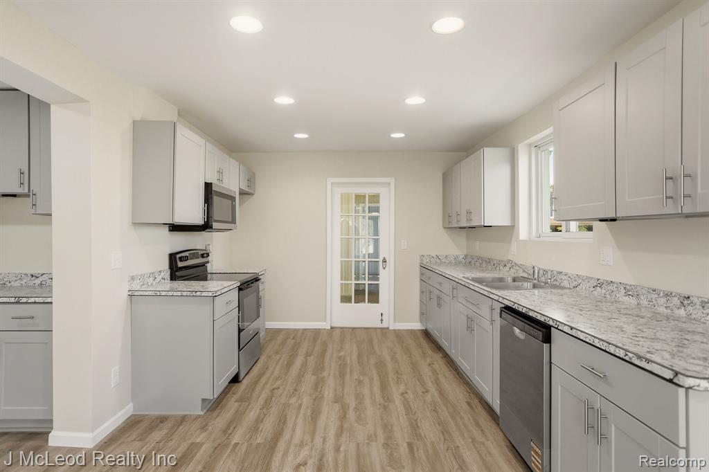 7016 East Dodge Road Mount Morris, MI 48458 - Photo 14 of 67