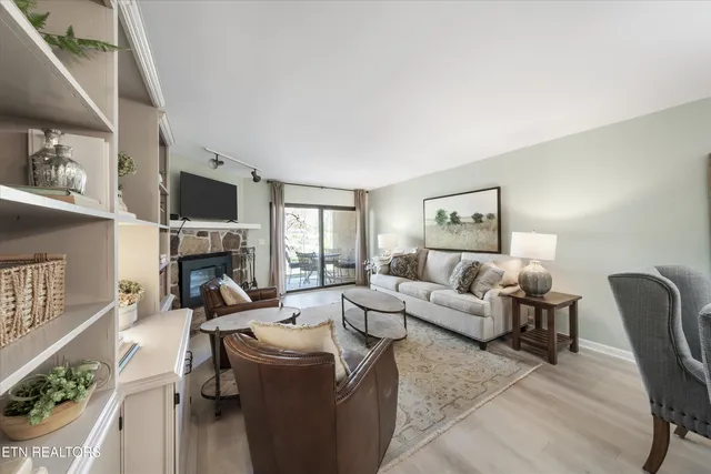 $495,000 | 8023 West Old Highway 73, Unit 102, Townsend, TN 37882