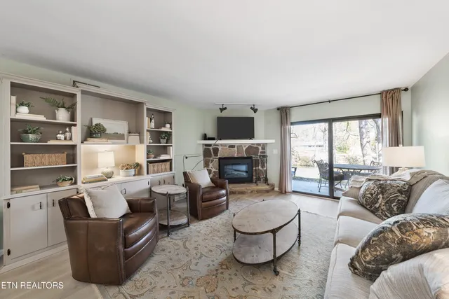 $495,000 | 8023 West Old Highway 73, Unit 102, Townsend, TN 37882