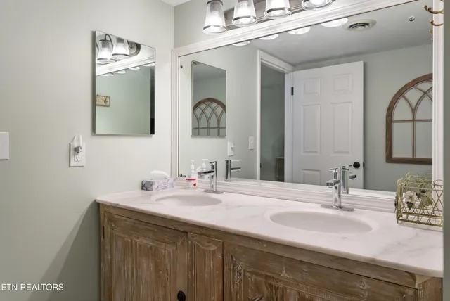 $495,000 | 8023 West Old Highway 73, Unit 102, Townsend, TN 37882