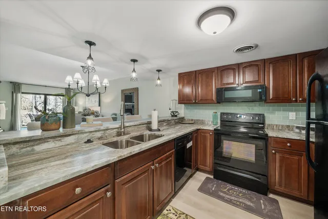 $495,000 | 8023 West Old Highway 73, Unit 102, Townsend, TN 37882