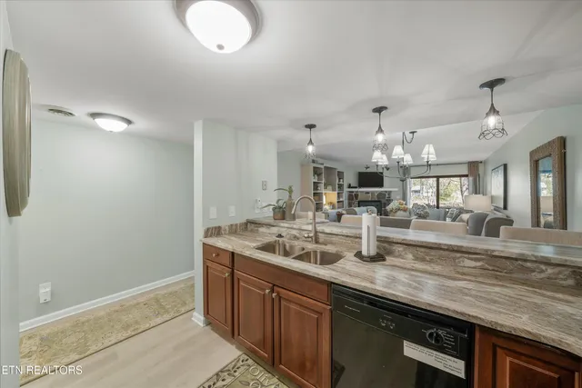 $495,000 | 8023 West Old Highway 73, Unit 102, Townsend, TN 37882