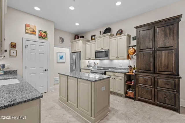 $645,000 | 4 Buckingham Place, Pinehurst, NC 28374