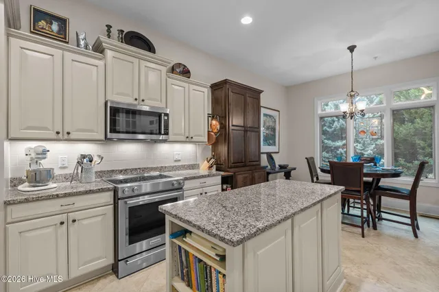 $645,000 | 4 Buckingham Place, Pinehurst, NC 28374