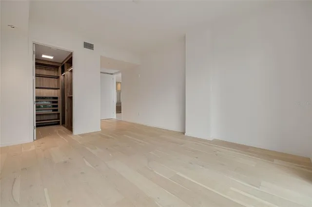 $6,900 | 1020 Sunset Point Road, Unit 213, Clearwater, FL 33755