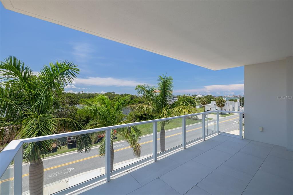 1020 Sunset Point Road, Unit 213 Clearwater, FL 33755 - Photo 24 of 71