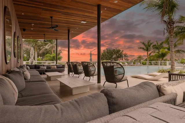 $6,900 | 1020 Sunset Point Road, Unit 213, Clearwater, FL 33755