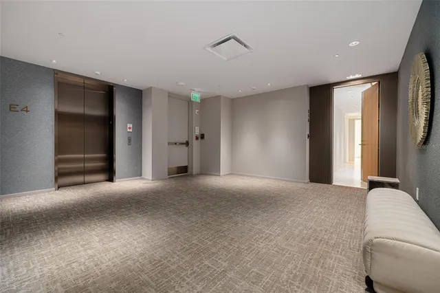 $6,900 | 1020 Sunset Point Road, Unit 213, Clearwater, FL 33755