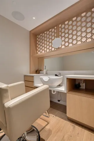 $6,900 | 1020 Sunset Point Road, Unit 213, Clearwater, FL 33755