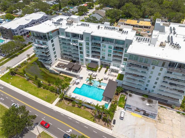 $6,900 | 1020 Sunset Point Road, Unit 213, Clearwater, FL 33755