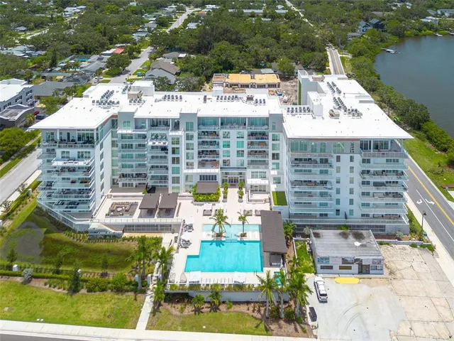 $6,900 | 1020 Sunset Point Road, Unit 213, Clearwater, FL 33755