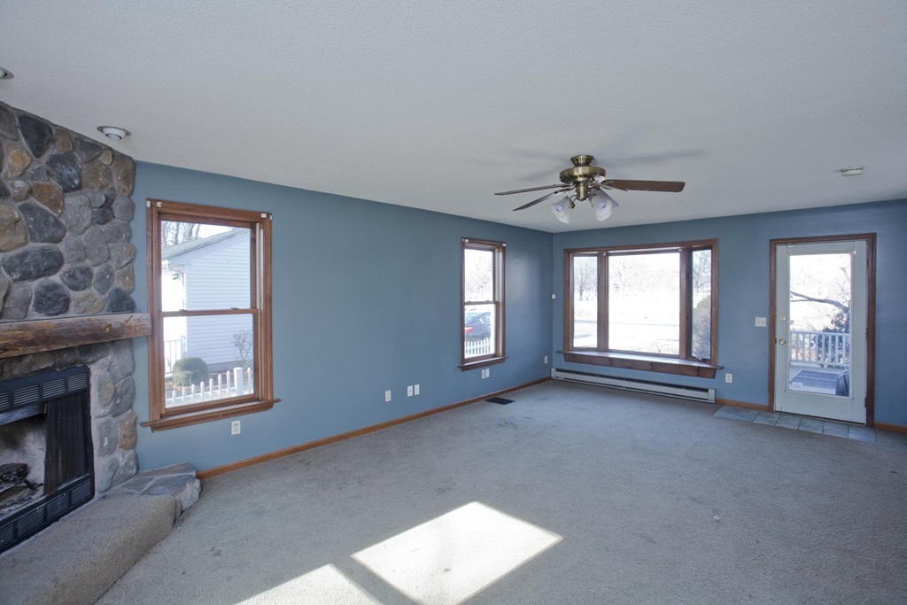 137 Schoolhouse Road Chicopee, MA 01020 - Photo 11 of 29 Gallery Image 11