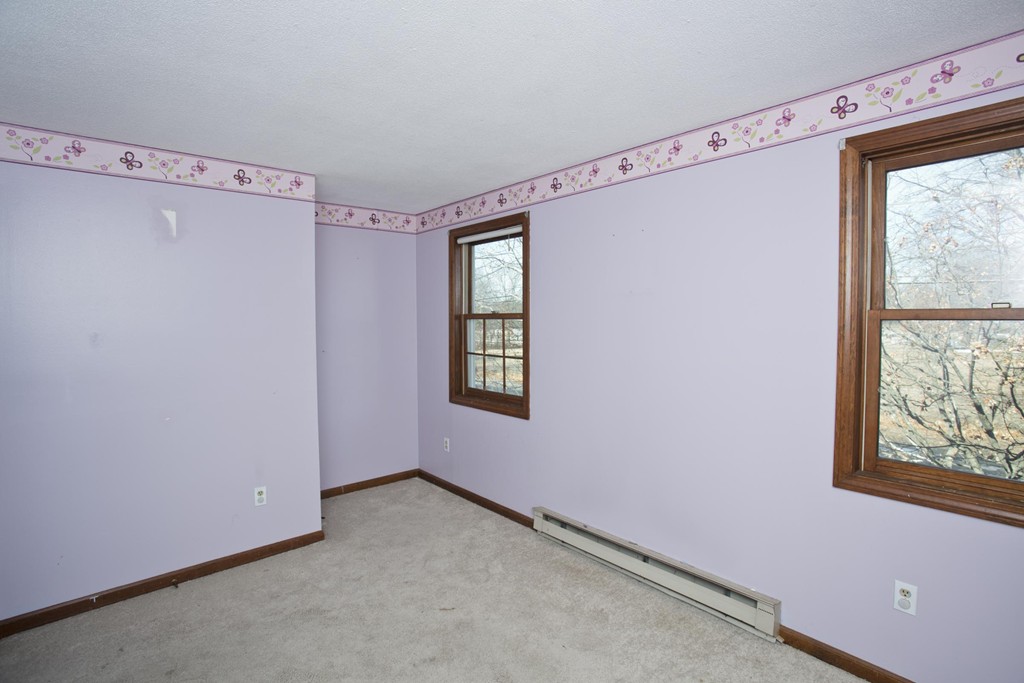 137 Schoolhouse Road Chicopee, MA 01020 - Photo 21 of 29 Gallery Image 21