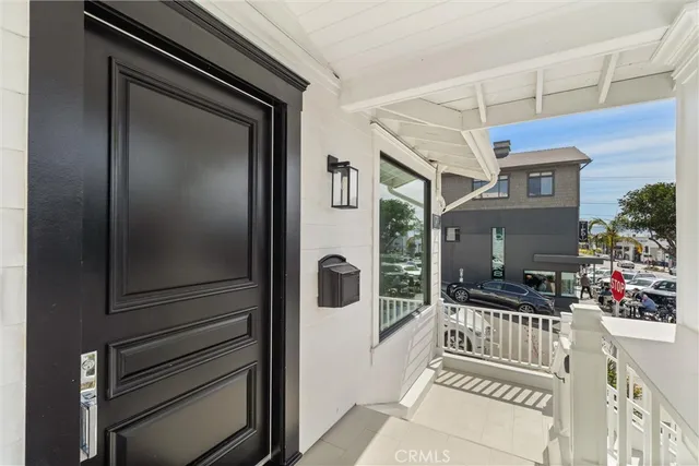 $15,000 | 1200 Manhattan Avenue, Manhattan Beach, CA 90266